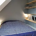 L Etablissement Gold Propose 1 Maison 80m2 Avec Terrain 500m2 Parking Prive A 4 Min Du Port Artificiel D Arromanches Services Accueil Personnalise Lits Faits Serviettes Menage Netflix Wifi Sur Veloroute *