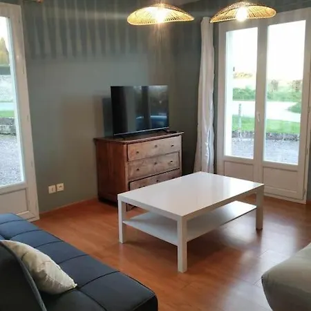 Holiday home L Etablissement Gold Propose 1 , Maison 80m2 Avec Terrain 500m2, Parking Prive A 4 Min Du Port Artificiel D Arromanches, Services Accueil Personnalise, Lits Faits, Serviettes, Menage, Netflix, Wifi Ryes