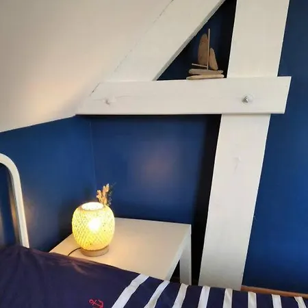 Ferienhaus L Etablissement Gold Propose 1 Maison 80m2 Avec Terrain 500m2 Parking Prive A 4 Min Du Port Artificiel D Arromanches Services Accueil Personnalise Lits Faits Serviettes Menage Netflix Wifi Sur Veloroute *