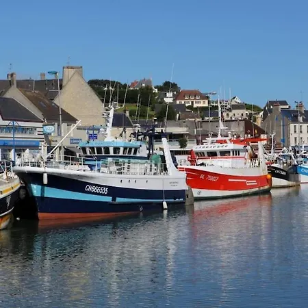 Hébergement de vacances L Etablissement Gold Propose 1 , Maison 80m2 Avec Terrain 500m2, Parking Prive A 4 Min Du Port Artificiel D Arromanches, Services Accueil Personnalise, Lits Faits, Serviettes, Menage, Netflix, Wifi Ryes