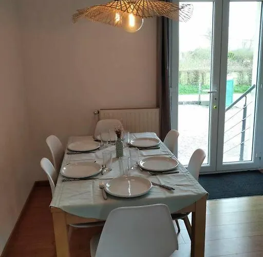 Casa vacanze L Etablissement Gold Propose 1 Maison 80m2 Avec Terrain 500m2 Parking Prive A 4 Min Du Port Artificiel D Arromanches Services Accueil Personnalise Lits Faits Serviettes Menage Netflix Wifi Sur Veloroute
